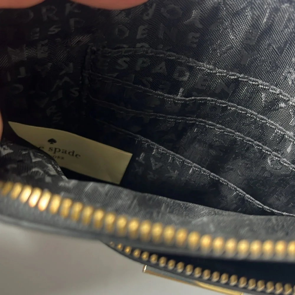 Kate Spade Black 2 Zip Pockets Wristlet 4 CC Slots inside EUC Laurel Way Tinie - Picture 7 of 7
